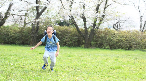 小学生になったら遅い？小学生に自転車の乗り方を教えるコツと自転車教室のススメサムネイル