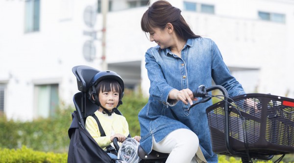 安全を守る大切なアイテム「子ども用自転車ヘルメット」選び方のポイントを紹介サムネイル